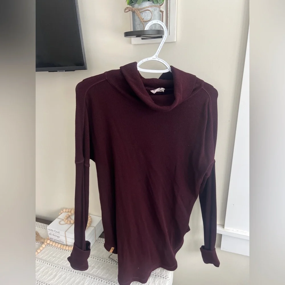 10 Tree Sweater